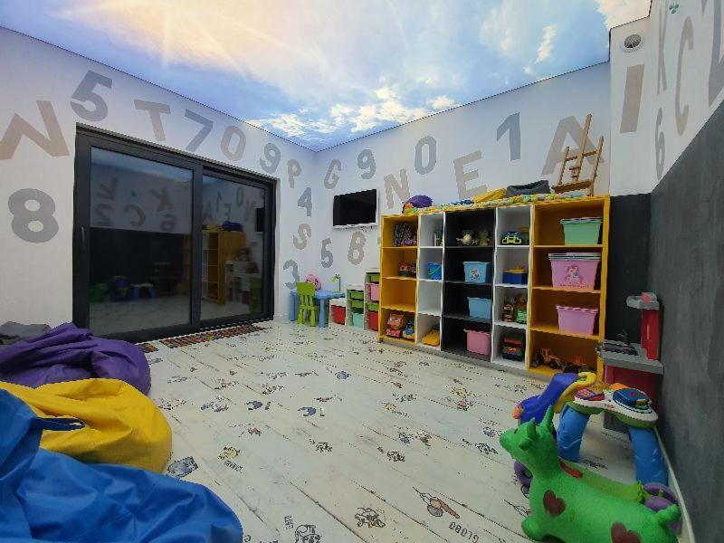 5 Zmyslow Akademia Wypoczynku Pokoje Zieleniewo  Exterior foto